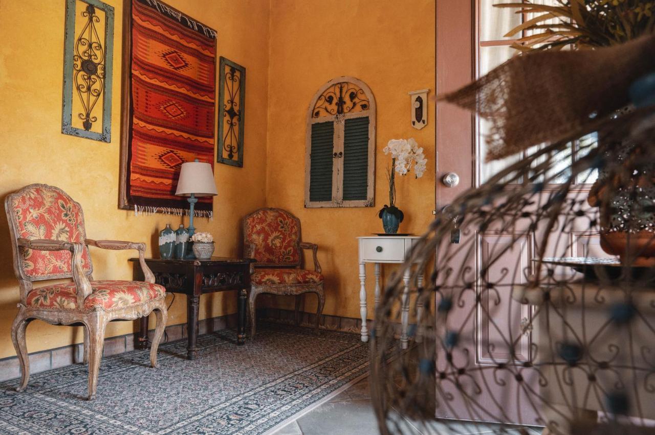 Vina Calabria Bed and Breakfast Guadalupe Eksteriør billede