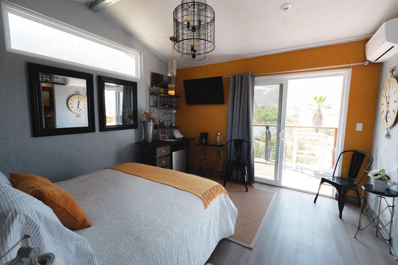 Vina Calabria Bed and Breakfast Guadalupe Eksteriør billede