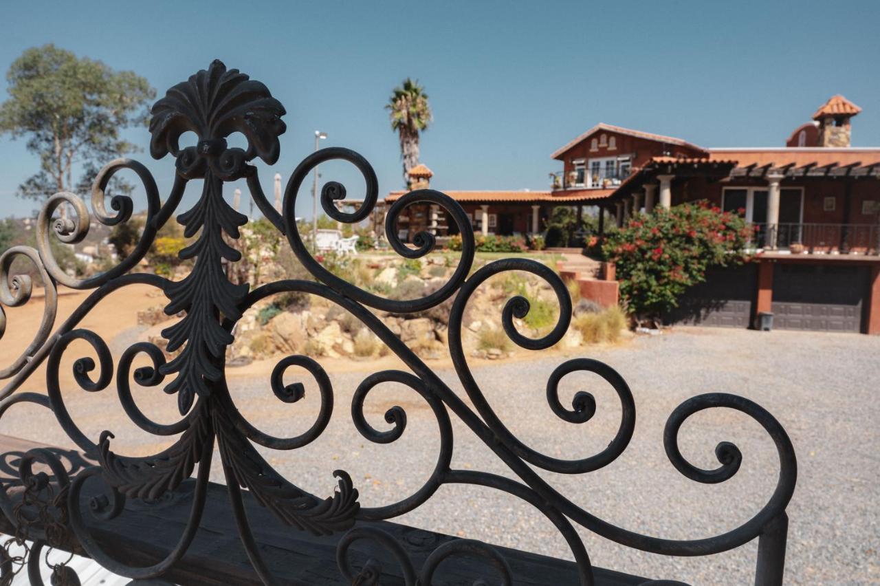 Vina Calabria Bed and Breakfast Guadalupe Eksteriør billede