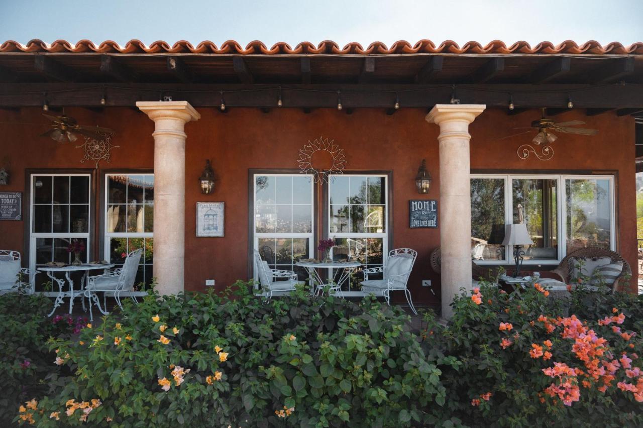 Vina Calabria Bed and Breakfast Guadalupe Eksteriør billede