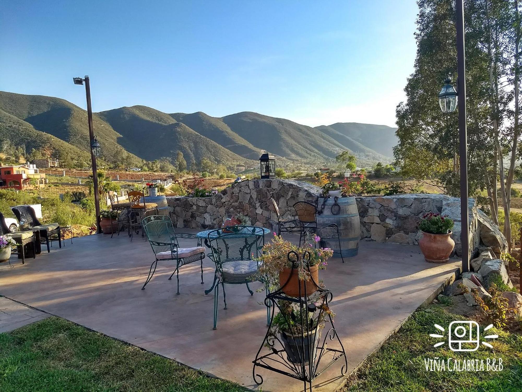 Vina Calabria Bed and Breakfast Guadalupe Eksteriør billede